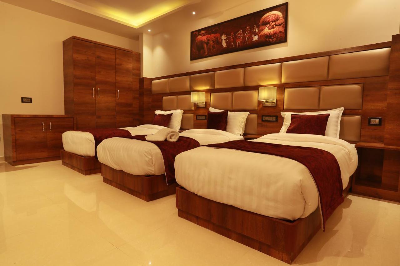 Aura One Hotel Kochi Eksteriør billede
